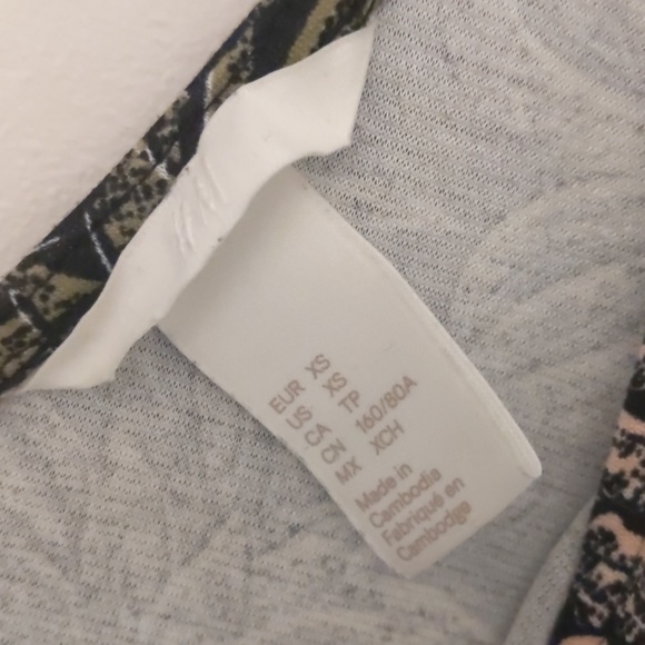 H&M Black Dress with Pineapples - Picture 3 of 3